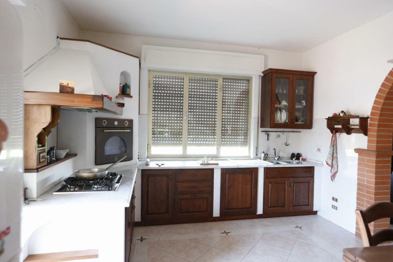 Casa Di Katia Lägenhet Collesalvetti Exteriör bild